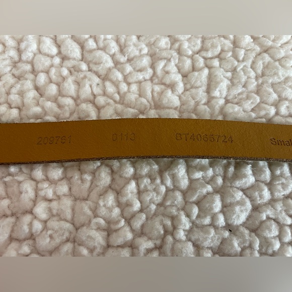 Fossil Metal Rivet Leather Belt - Picture 5 of 7